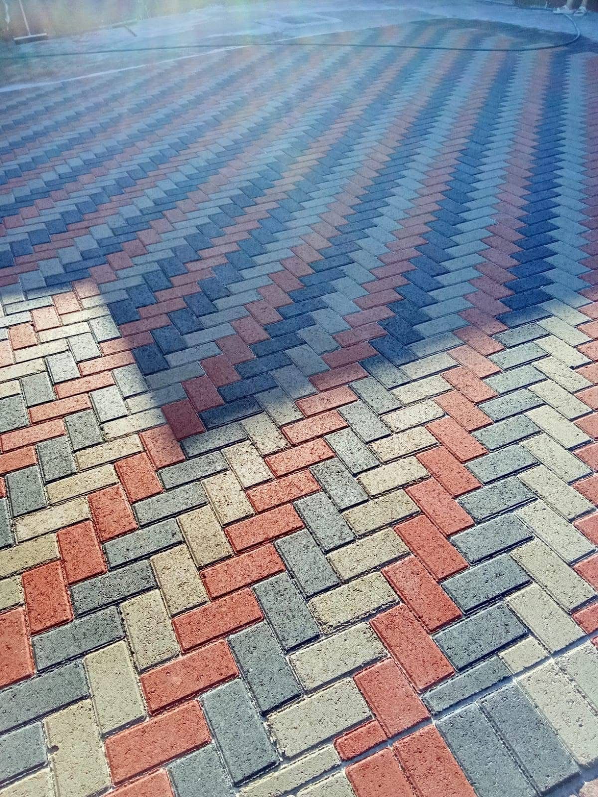 Rectangular Block Pavers (200mm x 100 x 60mm) Hydraulic press - Black, Red and Grey(50Pcs/M2)